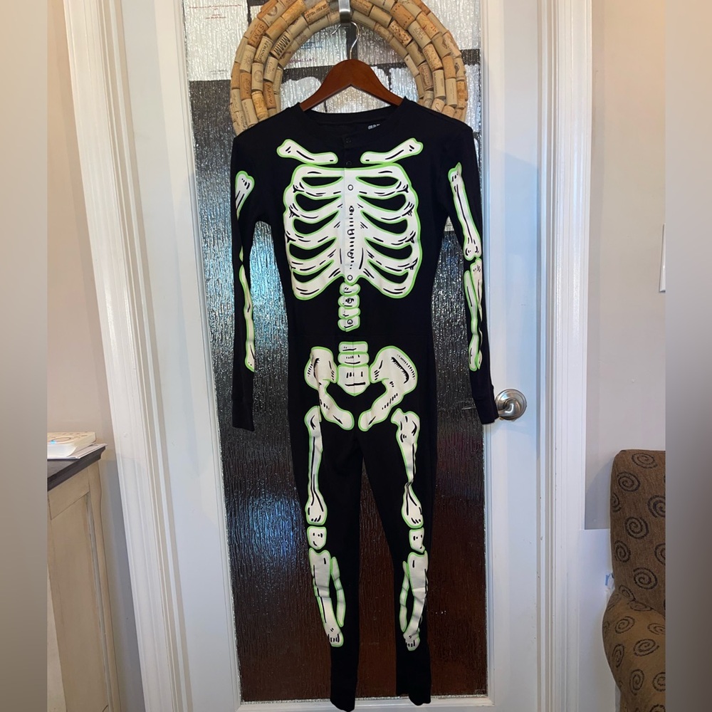 Old Navy Kids skeleton Onesie XXL